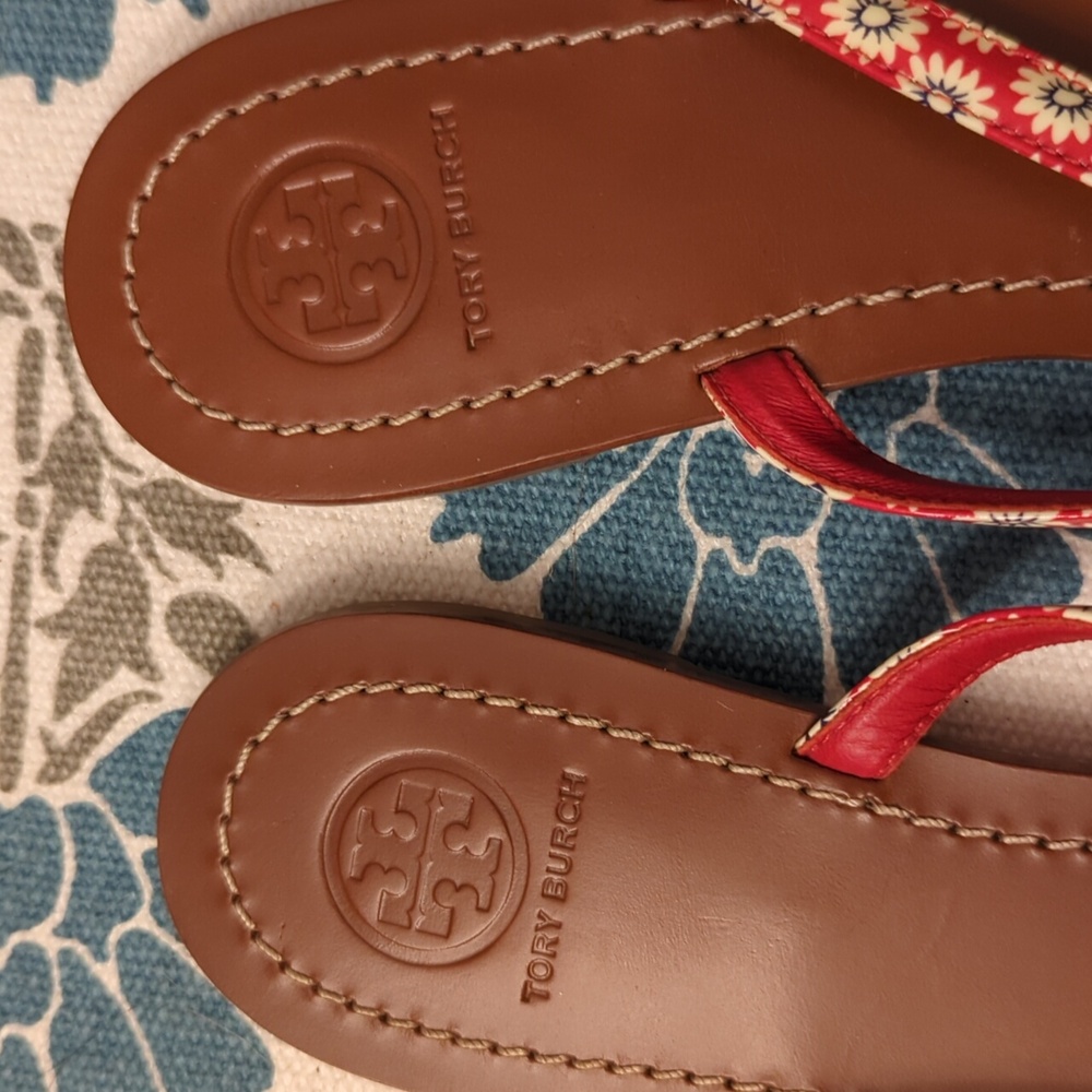 Tory Burch sandals - Picture 2 of 7